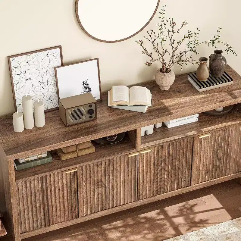 Adjustable 3-layer slotted storage cabinet with doors and handles, designed for kitchens, entrances and dining rooms